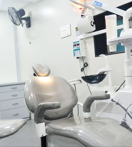 The dental chair and equipment inside Suyog Dental Clinic